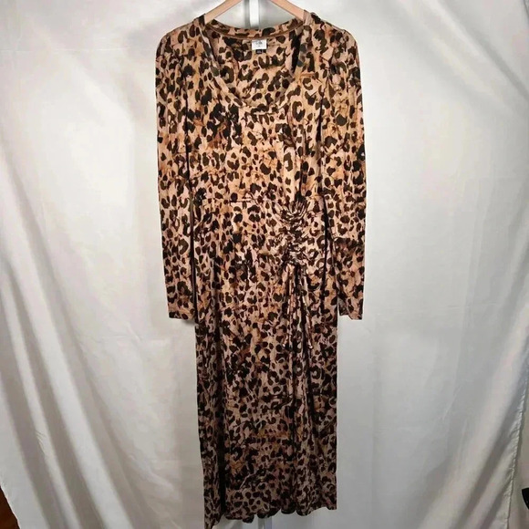 Cabi Selma Size Medium Leopard Print Dress Stretch Figure Flattering - Picture 2 of 12